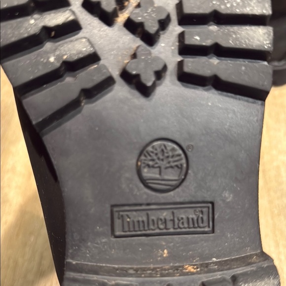 Timberland Size 5 Black Ankle Boots with Padded Collar - Picture 2 of 12